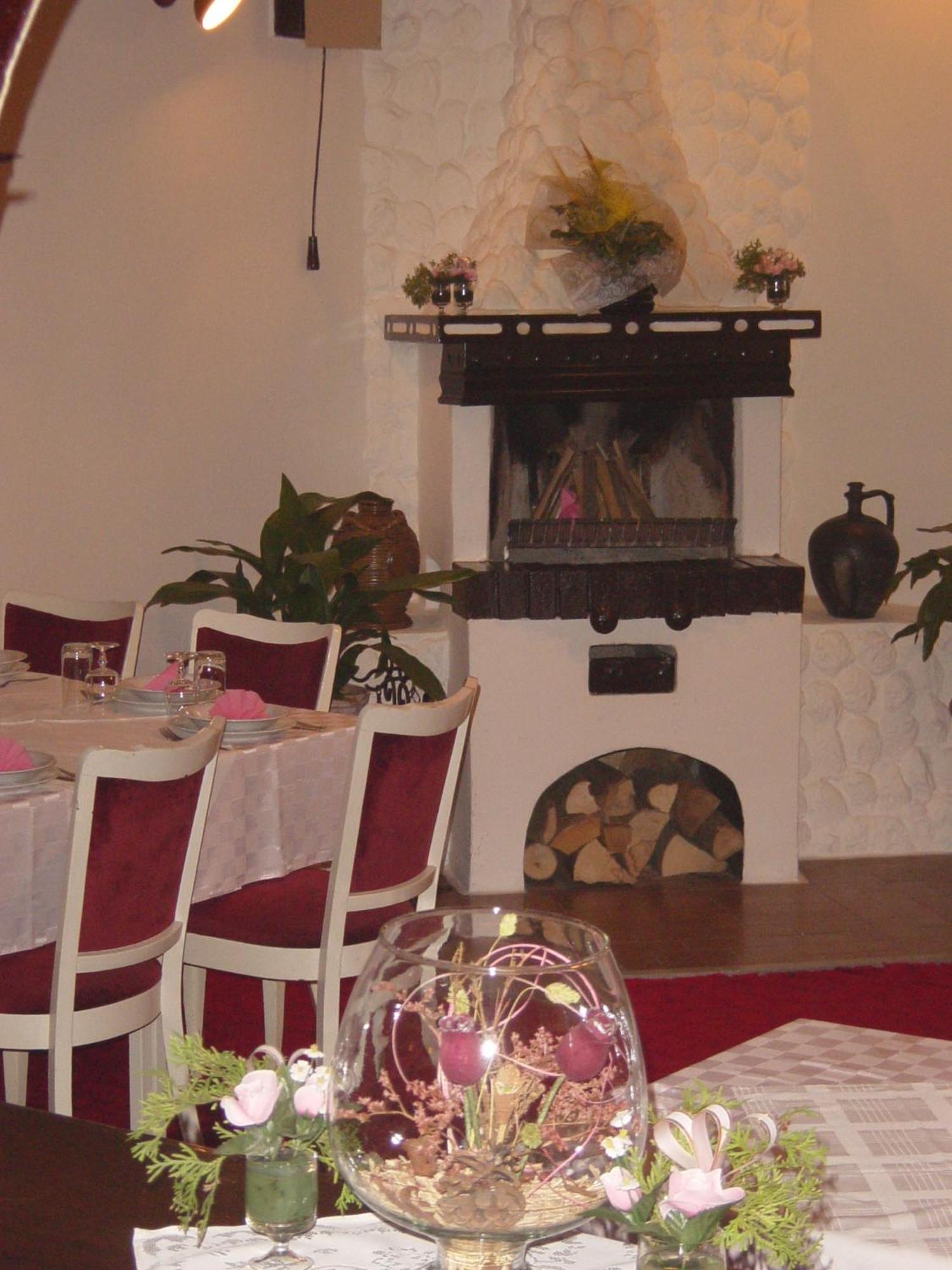B&B Villa Pipacs Feketić エクステリア 写真