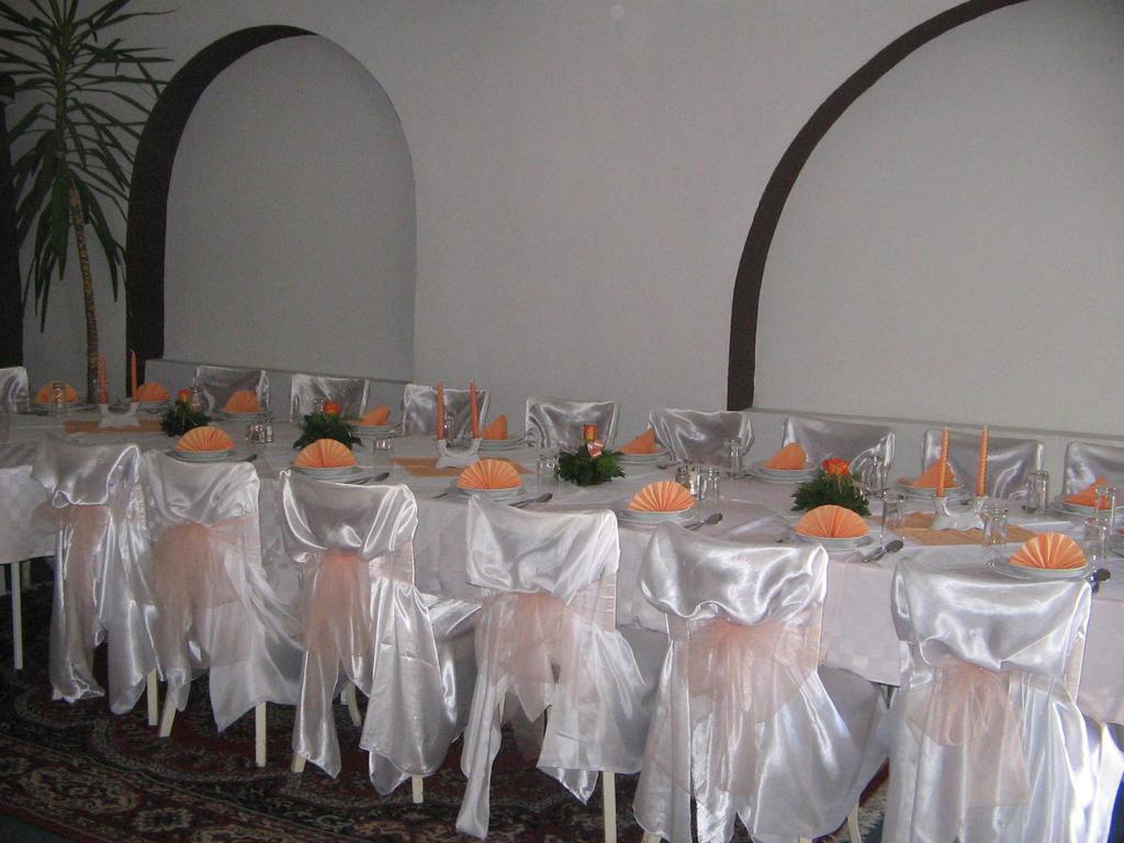 B&B Villa Pipacs Feketić エクステリア 写真