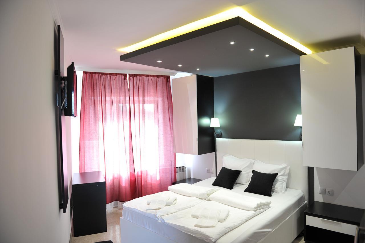 B&B Villa Pipacs Feketić エクステリア 写真